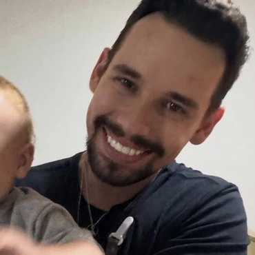 Imagem - Lucas Borba, viúvo de Isabel Veloso, publica carta ao filho: 'Não será fácil'