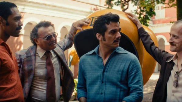 A “fervura” que Wagner Moura sente, e que todos nós vemos nas salas de cinema cheias, é a celebração da nossa soberania cultural. Não é acaso. Não é improviso. É a democracia devolvendo ao Brasil o direito de se enxergar, se orgulhar e prosperar