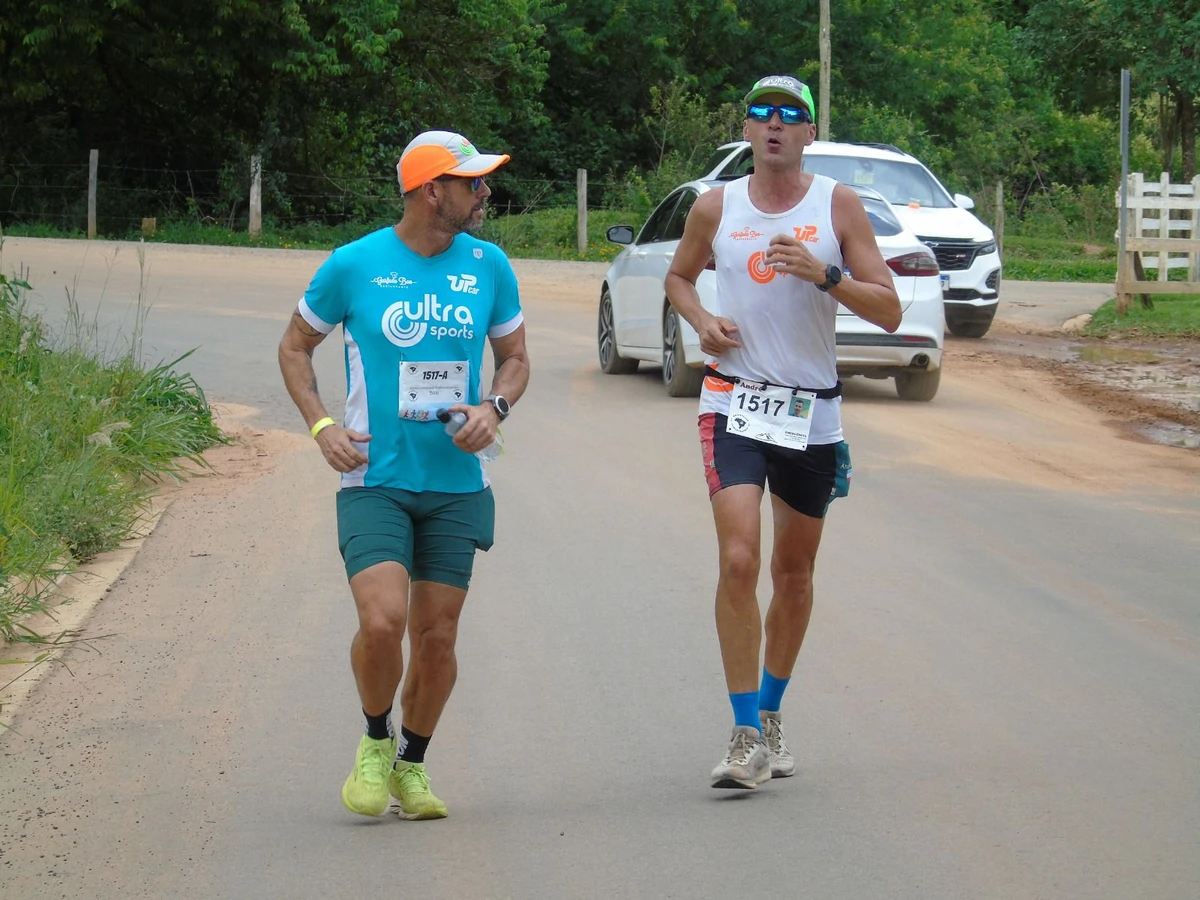 Recordista capixaba na ultramaratona de 24 horas, com a marca de 211 quilômetros, André Cribari concluiu a Ultra Brazil 135 pelo segundo ano consecutivo