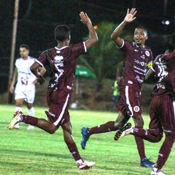 Lekinho, Gilberto e Tiago Moura fizeram os gols do triunfo grená
