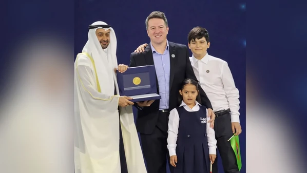 A startup capixaba Jade foi a vencedora na categoria Saúde do Prêmio Zayed de Sustentabilidade, no valor de US$ 1 milhão, entregue pelo Sheikh Mohammed Bin Zayed, presidente do país