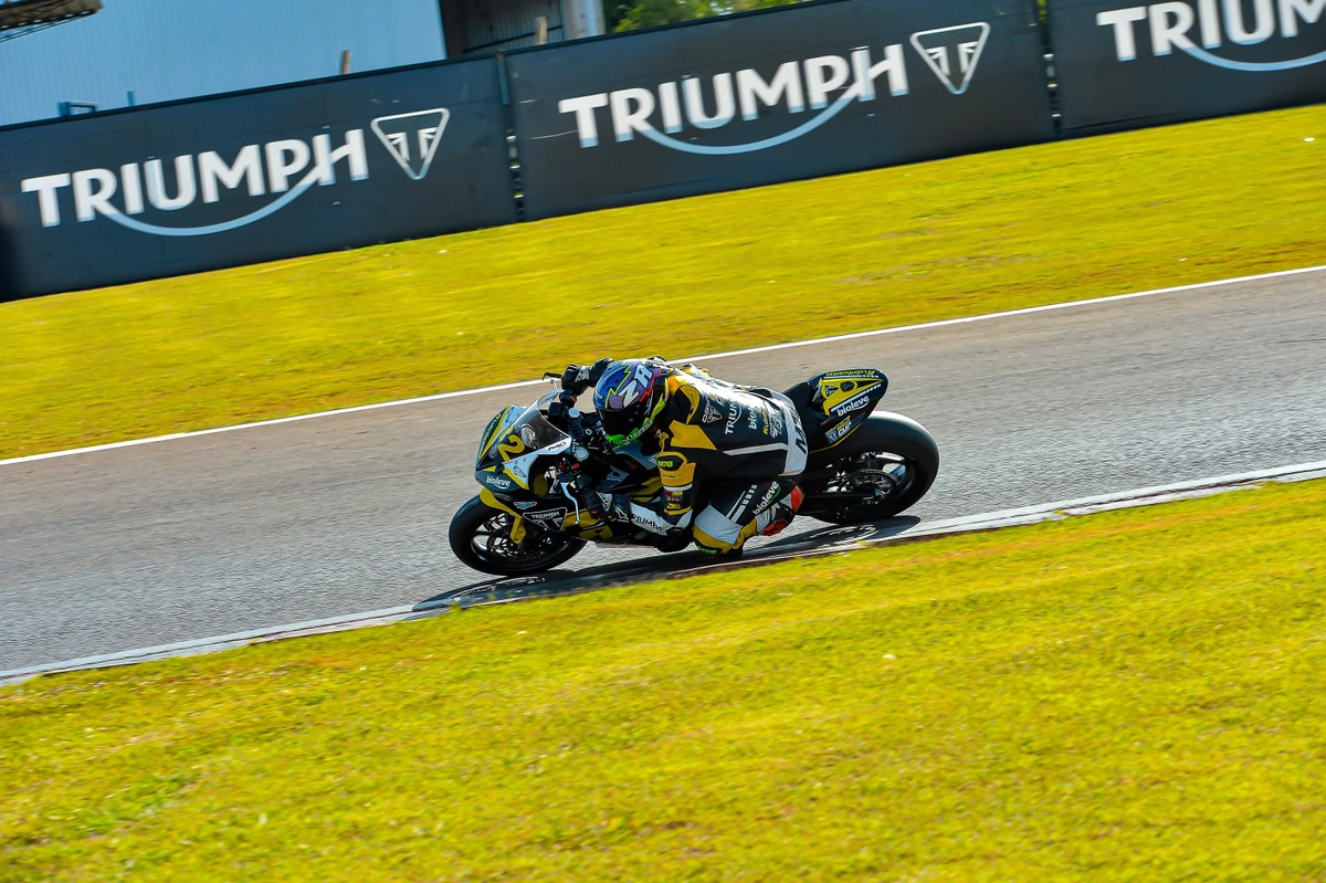 Triumph Daytona 660 Cup