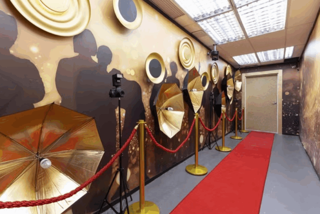 Cores e iluminação podem criar impacto visual mesmo em áreas de circulação (Imagem: Reprodução digital | TV Globo/Beatriz Damy)