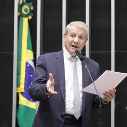 Em entrevista à coluna, ele elencou os motivos que o levaram a tomar essa decisão. O PSB vai ter que encontrar um substituto na chapa de candidatos a deputado federal