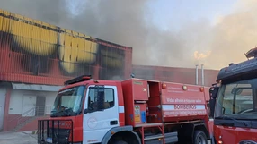 Incêndio atinge frigorífico Saboratta na Serra