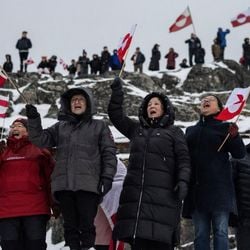 O presidente americano afirmou que tarifas permanecerão em vigor até que os EUA cheguem a um acordo para a compra total da Groenlândia.