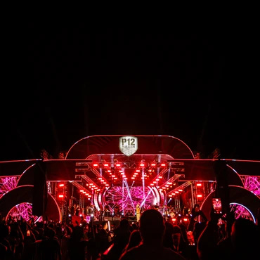 Imagem - Jorge & Mateus fazem showzão no encerramento do verão 2026 do P12 Guarapari