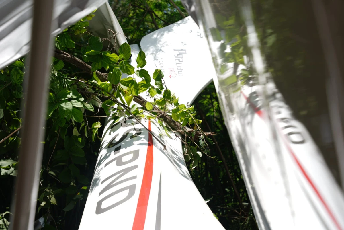 Avião cai após decolagem e atinge galpão em Guarapari por Fernando Madeira