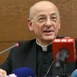 Organização ganhou status inédito por decisão do papa João Paulo 2º, mas privilégios estão ficando para trás após mudanças impostas pelo papa Francisco. O que o pontificado de Leão 14 reserva para a polêmica instituição?