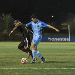 Alex Galo abre o placar para a Locomotiva, mas o volante Borges garante a vitória do Vila, no Araripe