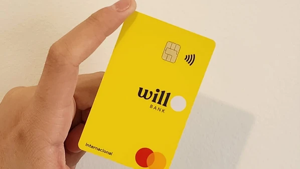 Bandeira diz que tomou a decisão depois de instituição criada no ES não cumprir obrigações; banco está em Regime de Administração Especial Temporária, decretado pelo BC