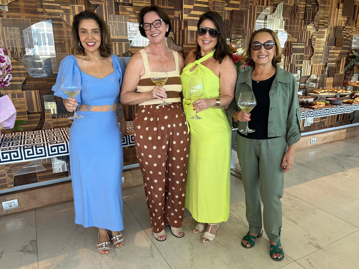 Mariana Perini, Eulalia Chieppe, Renata Rasseli e Nazaré Neves