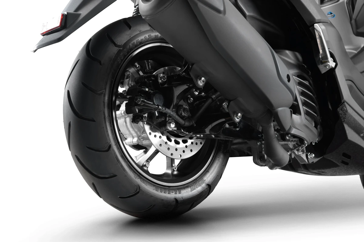 Yamaha NMAX ABS Connected 2026  por Divulgação