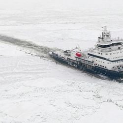 A Finlândia é líder mundial no projeto e construção de navios quebra-gelo. Especialistas comentam o que poderá ter motivado o governo Donald Trump a encomendar novos navios deste tipo para sua Guarda Costeira.