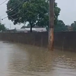 Todo o território capixaba está sob influência de fenômeno que gera chuvas volumosas e persistentes, favorecendo riscos de alagamentos e deslizamentos
