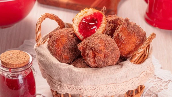 O doce é um campeão de popularidade entre as comidas de avó, e fica ainda mais gostoso acompanhado por um café fresquinho