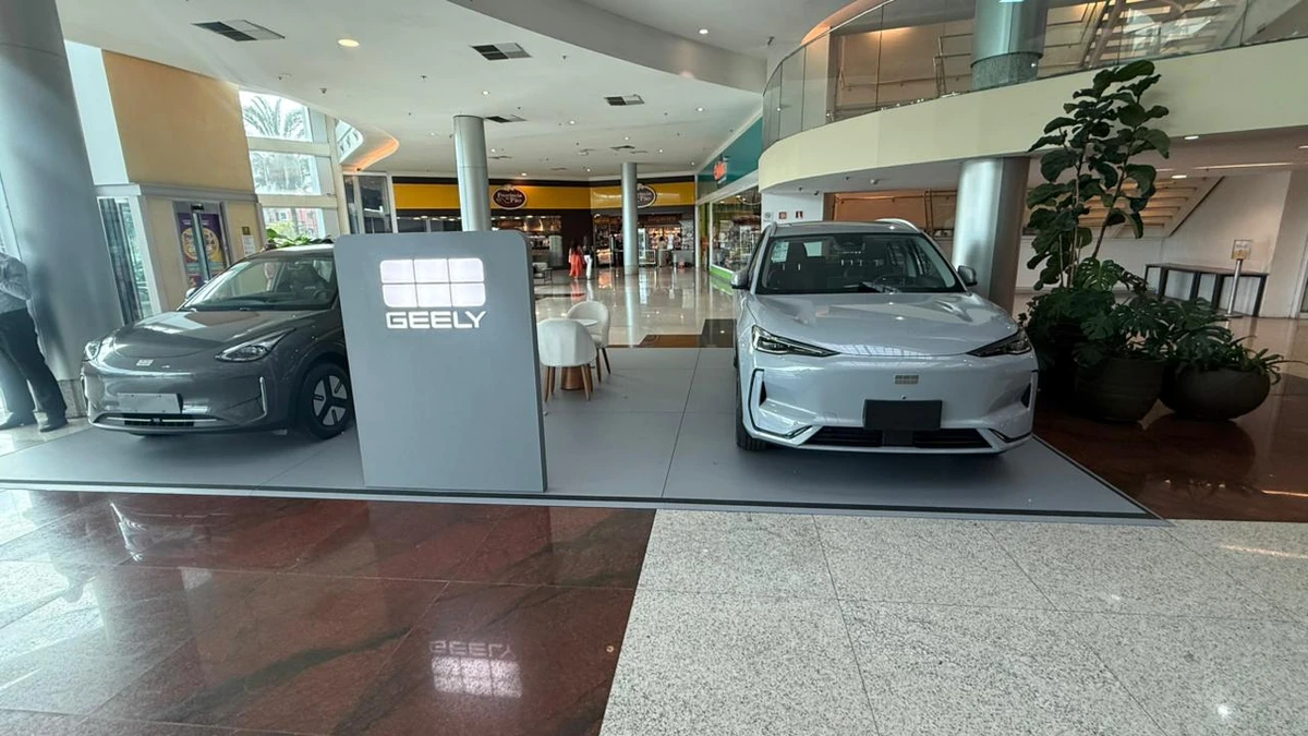 Ponto de vendas da Orvel Geely em shopping