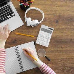 Cursos online gratuitos são opção para quem quer começar o ano com novas habilidades, confira as oportunidades abertas