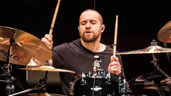 Baterista Eloy Casagrande