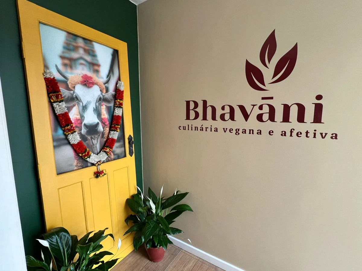 Entrada do restaurante por Juliana Benichio