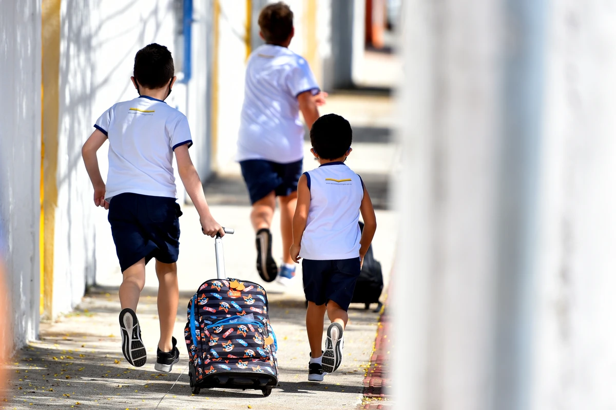 Alunos da Escola São Domingos, em Bento Ferreira 