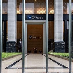 "As consequências da liquidação do Banco Master estão ficando feias", diz a revista britânica.