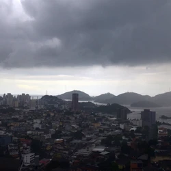 O Instituto Nacional de Meteorologia (Inmet) renovou três alertas para o território capixaba. Os avisos têm validade até as 23h59