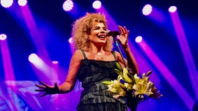 Vanessa da Mata apresenta a turnê "Vem Doce", no 2º dia do Fest Gastronomia, na área de eventos do Álvares Cabral