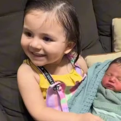 Vídeo do encontro entre Acsa e o pequeno Asher já ultrapassa 8 milhões de visualizações nas redes sociais. Família é de Vila Velha