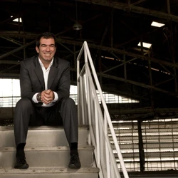 O empresário foi também presidente da companhia aérea desde a sua fundação, em 2001, até 2012, quando passou a comandar o conselho