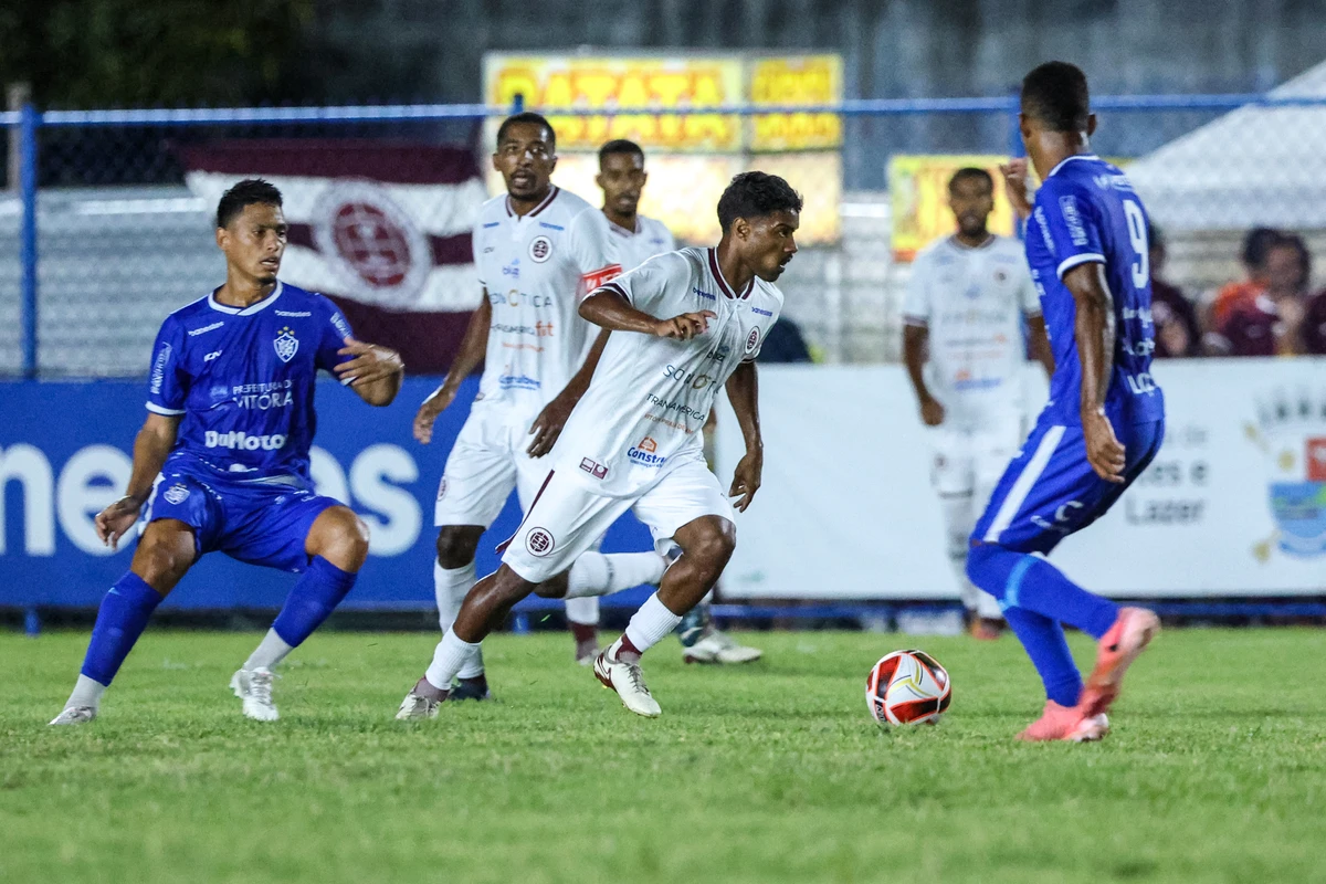 Vitória x Desportiva