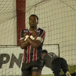 Patrick Leonardo comandou vitória do Cobra-Coral sobre o Capixaba, no Robertão