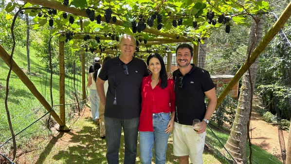 O empresário reuniu amigos e apreciadores de vinhos neste sábado (24), no Amiatta Lodge, novo empreendimento da região