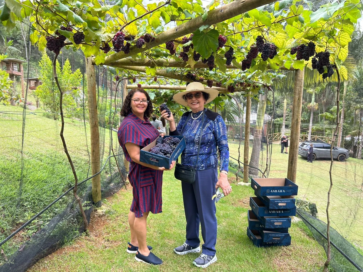 Elza Roriz e Beatriz Rassele