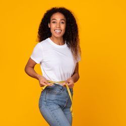 Psicóloga explica como a pressão estética e o desejo por resultados rápidos podem gerar ansiedade, frustração e baixa autoestima