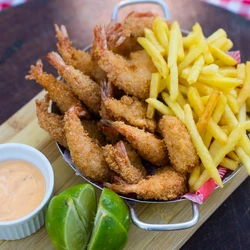 Camarão empanado, comida mexicana e chope de morango estão no cardápio do Piúma Gastronomia e Arte, que começa nesta quinta (29)