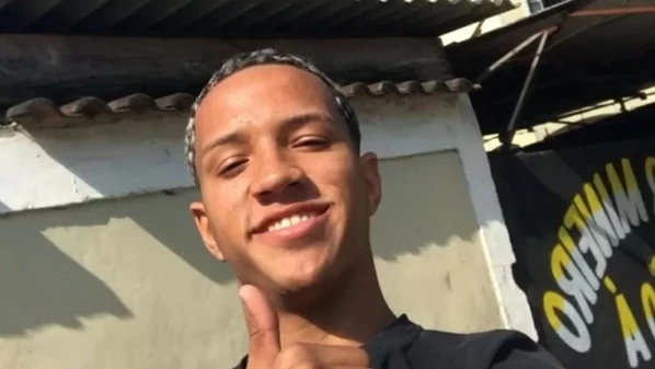 Paulo Vitor de Souza Lopes, 22, trabalhava como entregador de uma pizzaria; ele foi atacado por criminosos enquanto fazia uma entrega em Senador Vasconcelos