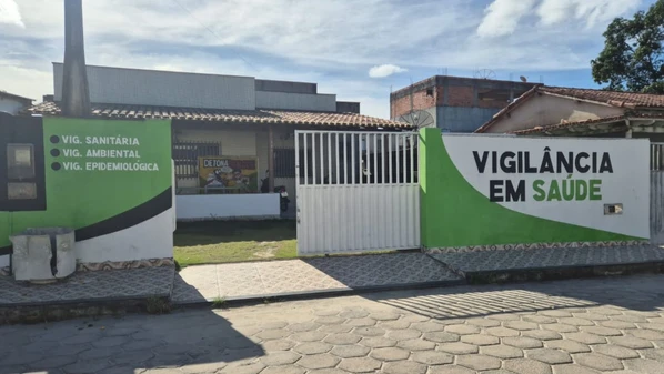 A vítima, que é catadora de latinhas, trabalhava na rua no momento do ataque; ela precisou ser transferida para Linhares devido aos ferimentos causados pelo cão