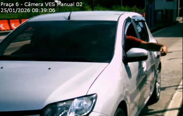 O assédio moral e físico aconteceu na manhã de domingo (25) na praça de pedágio de Rio Novo do Sul