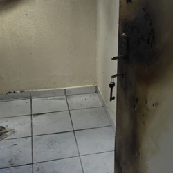 Suspeito ateou fogo em quarto, fez ameaças de morte e fugiu após recusa em chamar carro por aplicativo; ele furtou celular e bicicletas de residências vizinhas na fuga