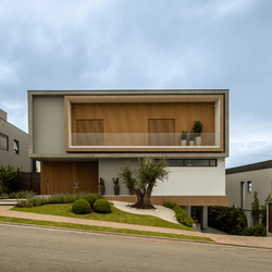 Arquitetos explicam como a topografia do terreno influencia o projeto da casa e como aproveitar as características do espaço