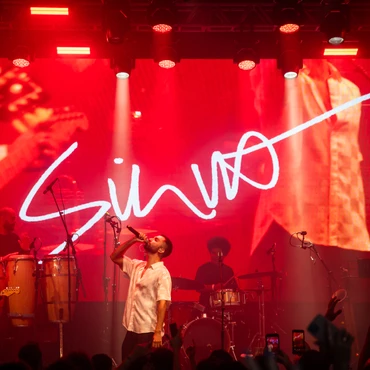 Imagem - Silva anima a temporada de verão 2026 com showzão em Vitória; fotos