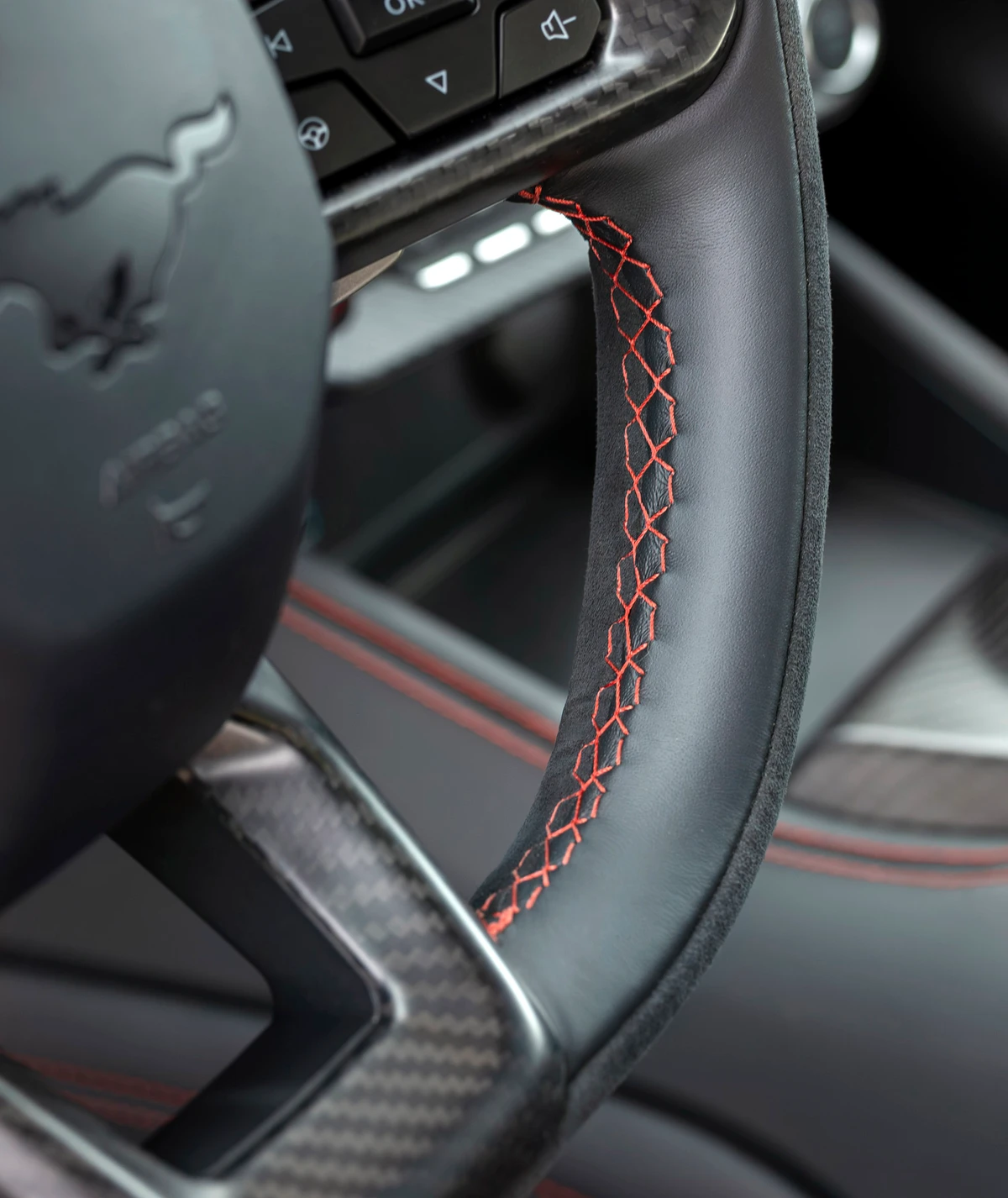 Novo Mustang Dark Horse SC por Ford/Divulgação