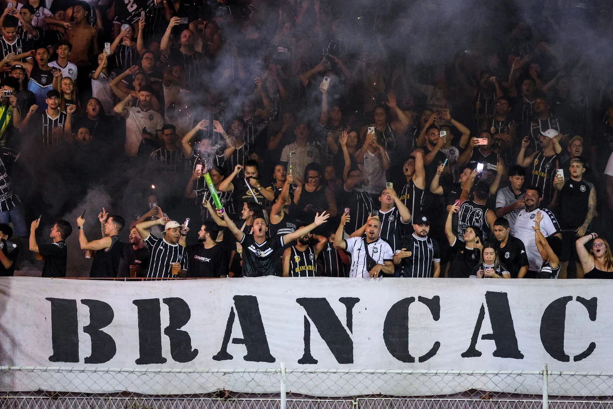 Torcidas no Engenheiro Araripe