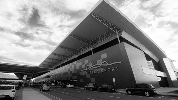 Há muito a ser desbravado, sobretudo por sua própria vocação para o comércio exterior. A localização do Espírito Santo é estratégica