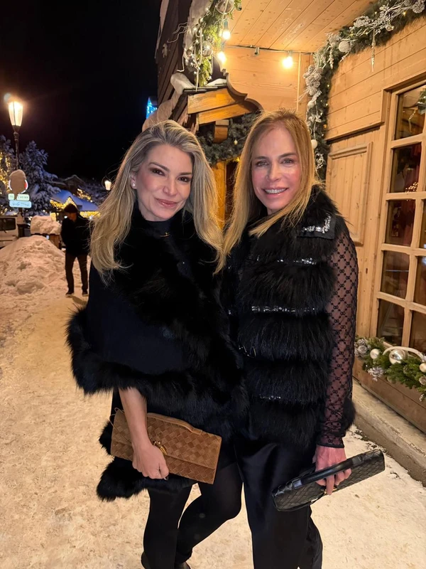 A empresária Renata França, da Track&Field Vitória, e a amiga, Wendy Verjovsk,