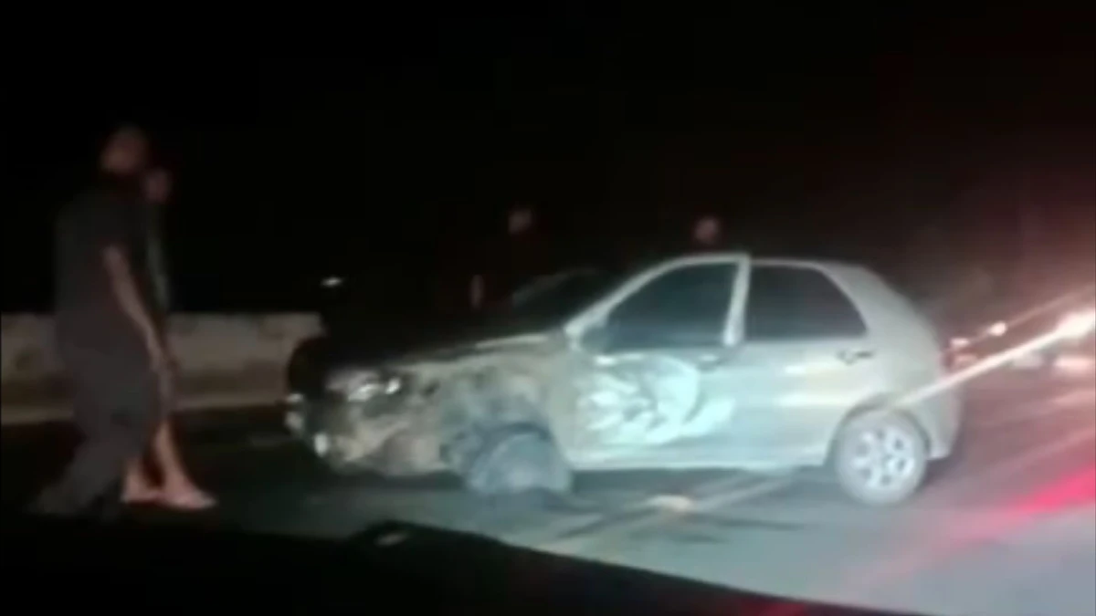 Batida lateral entre carro e caminhão deixa um ferido em Jaguaré 