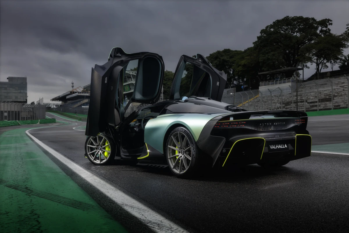  Aston Martin Valhalla no Brasil