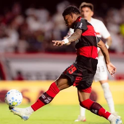 Rubro-Negro perdeu para o São Paulo na estreia do Campeonato Brasileiro