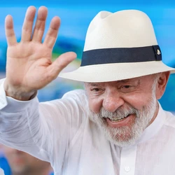 Presidente da República, de 80 anos, submeteu-se a avaliações pré-operatórias na manhã desta quinta-feira (29)